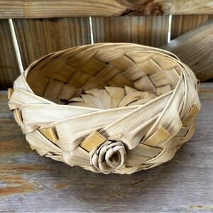Vintage Hawaiian Handmade Palm Frond Woven Round Basket Size 9”